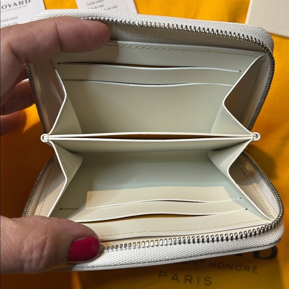 Goyard Duchesse Marie Caroline Shoulder Bag and Wallet. New Condition. - Picture 7 of 17